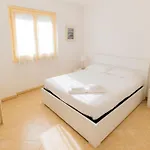 E Giardino Apartmán *